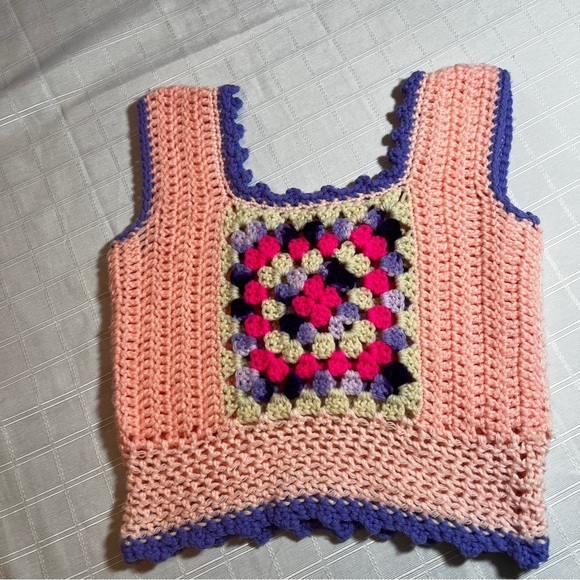 Vintage 1970's Handmade Crochet Pink and Purple Tank Top Granny Square Retro - Picture 3 of 10